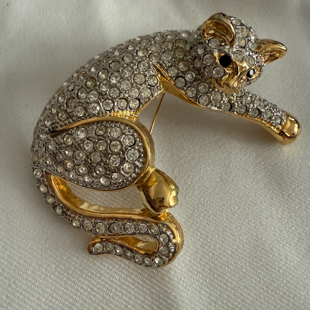 Gold-tone Crystal Cat Brooch - Sparkling White Cat Pin - Picture 2 of 6